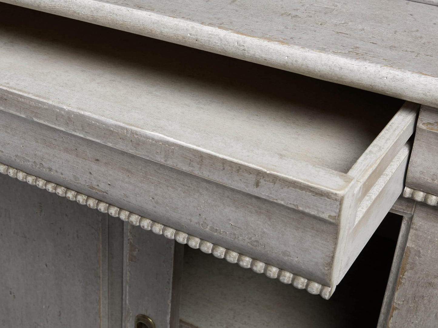 Giada Bell'Arte Bookcase