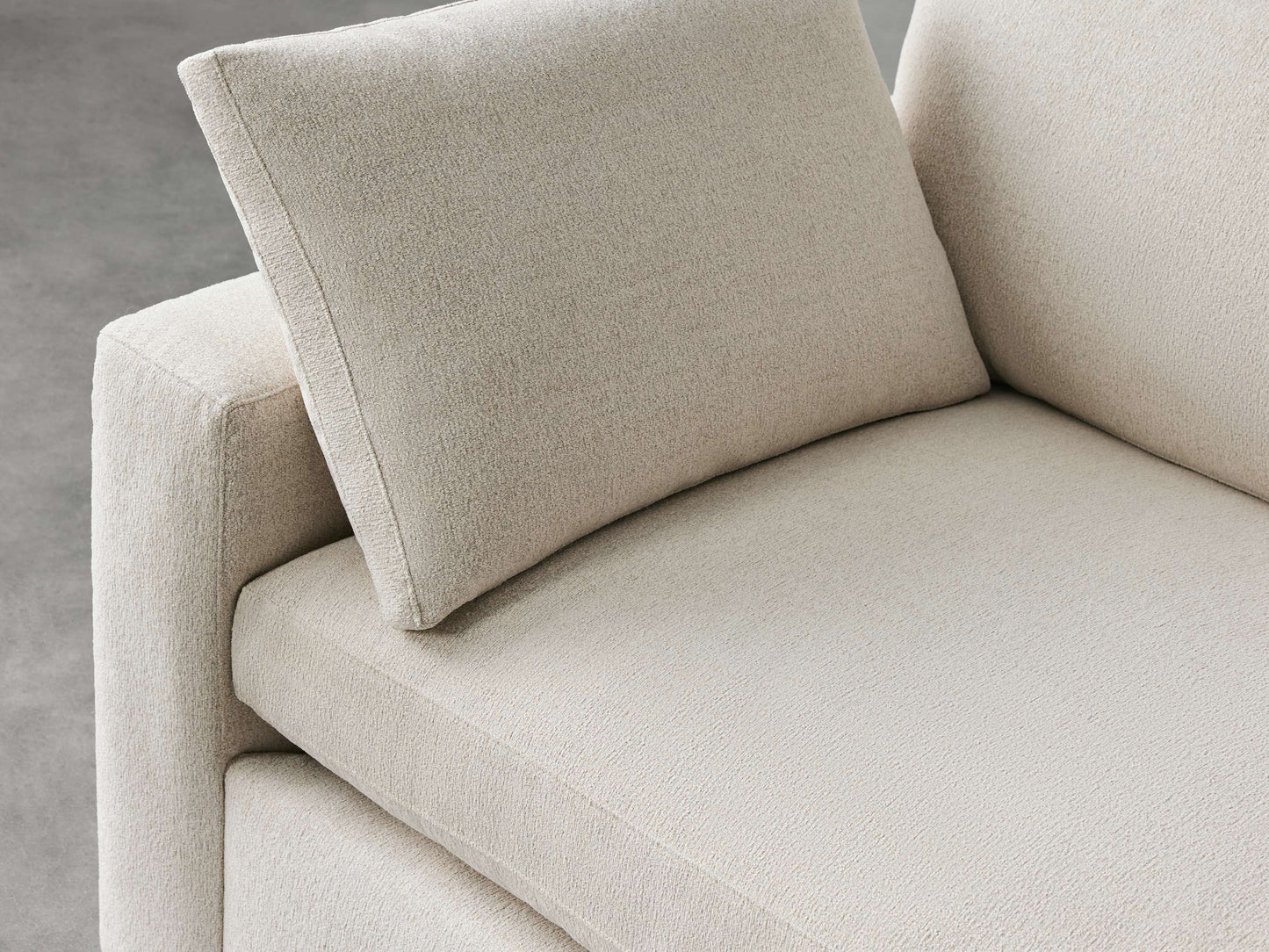 Beale Sofa in Cushing Frost