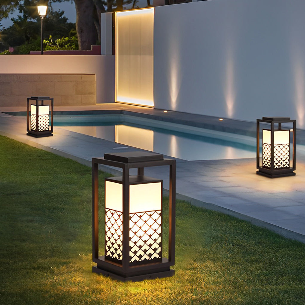 Retro Lantern Waterproof LED Black Modern Outdoor Lawn Lamp Solar Lights