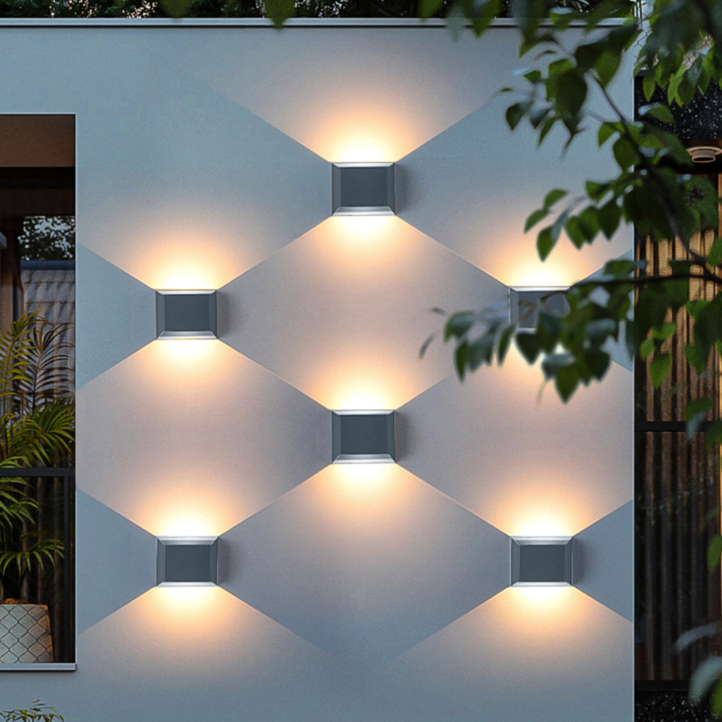 Modern Minimalist Waterproof LED Wall Light for Outdoor Villa Courtyard Garden