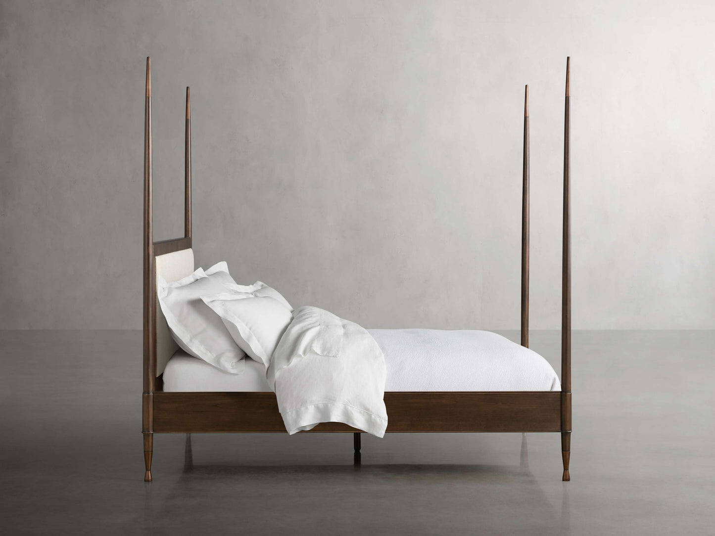Laurent Bed