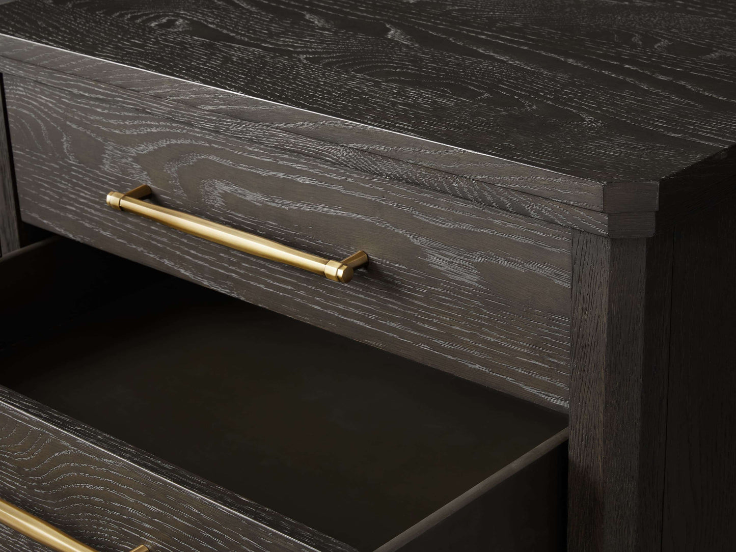 St. Martin Closed Nightstand