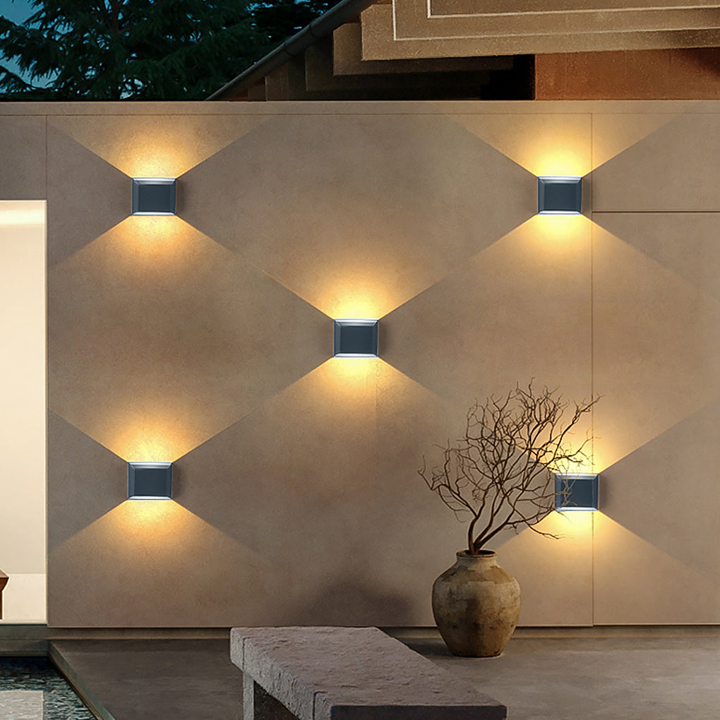 Modern Minimalist Waterproof LED Wall Light for Outdoor Villa Courtyard Garden