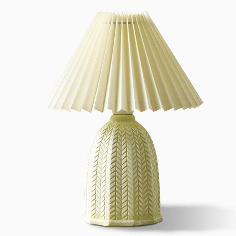 Vintage Tapered Pleated Linen Shade Ceramic 1-Light Table Lamp