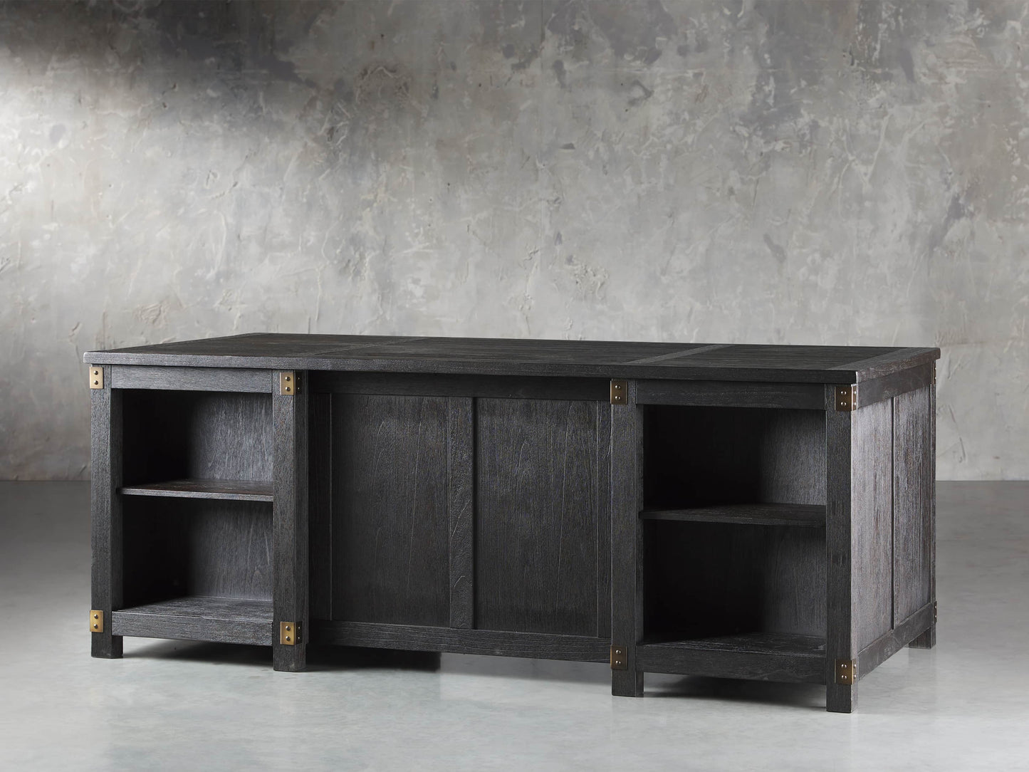 Telegraph Executive Desk