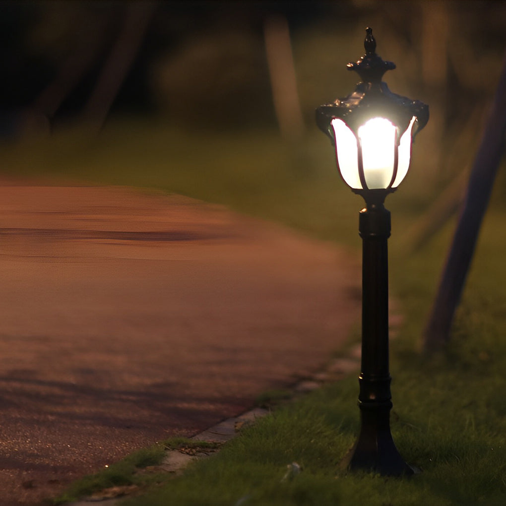 Outdoor Waterproof LED European-style Short Pole Lamp Post Pathway Lights