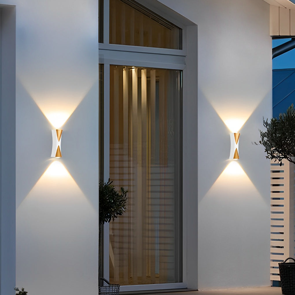 Creative Up and Down Lights LED Waterproof Modern Outdoor Wall Lamp