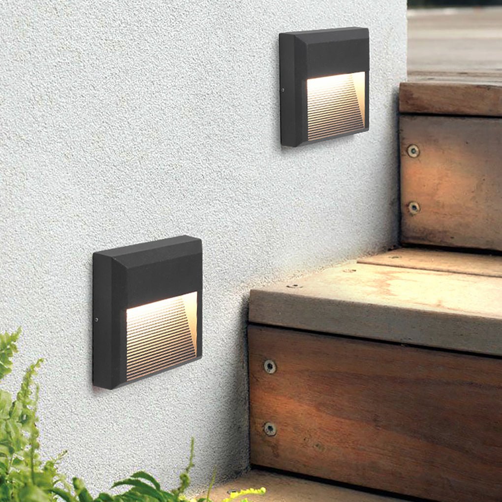 Waterproof Outdoor LED Step Lights Corner Lamp for Villa Courtyard Garden