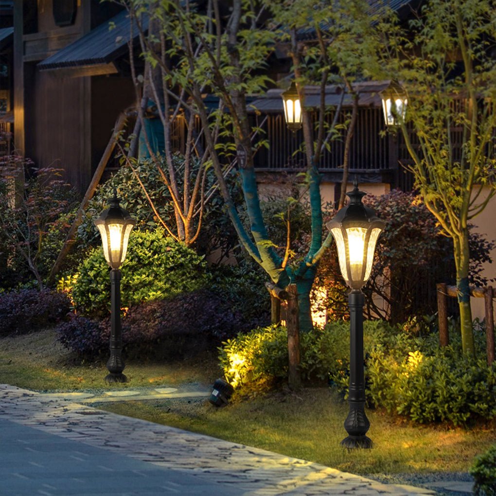 Classic Outdoor Waterproof Landscape Decorative Lighting Post Light for Villa Lawn