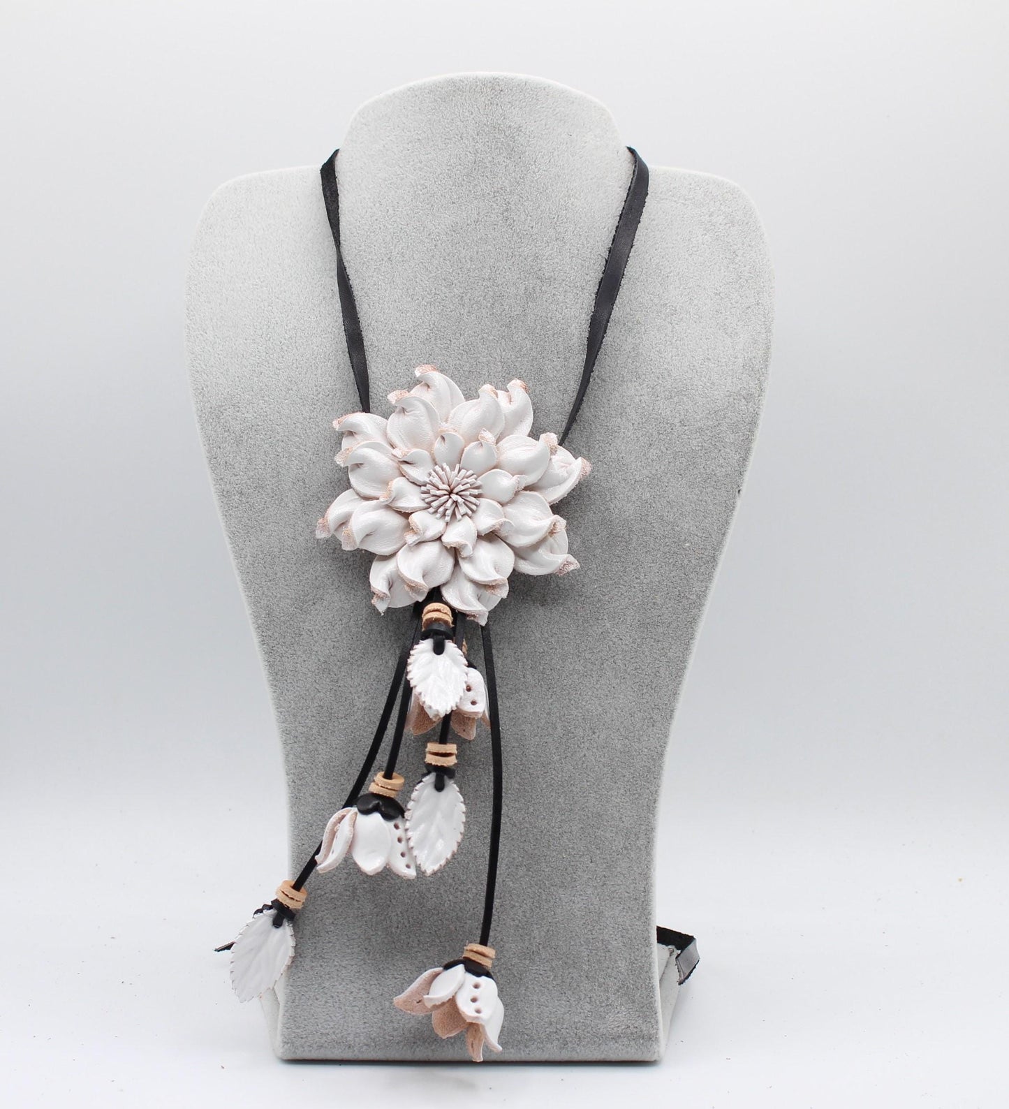 Genuine Handmade Leather Flower Hatband daisy flower Genuine Leather Pendant Accessories