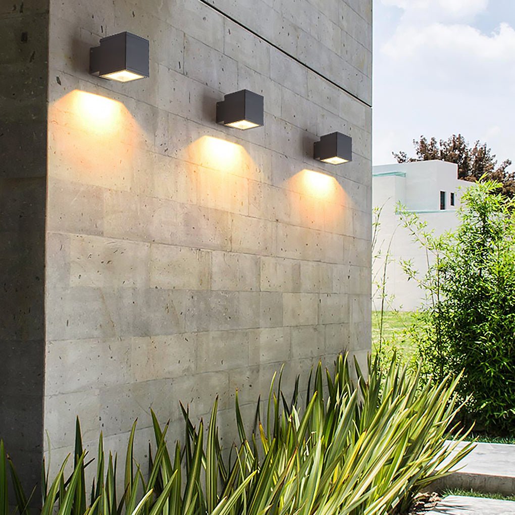 Modern Minimalist Outdoor LED Waterproof Exterior Wall Light for Courtyard Fence