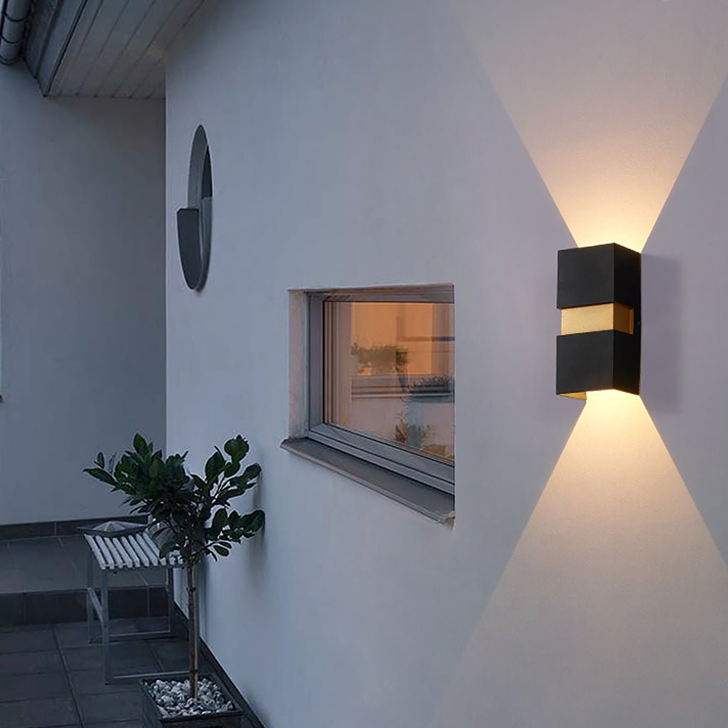 Modern Minimalist Outdoor LED Waterproof Wall Light for Villa Balcony Aisle Lighting