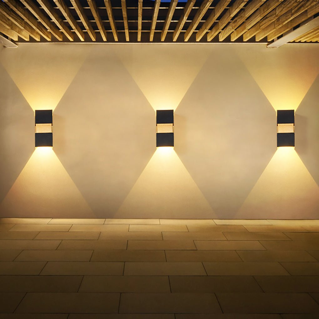 Modern Minimalist Outdoor LED Waterproof Wall Light for Villa Balcony Aisle Lighting