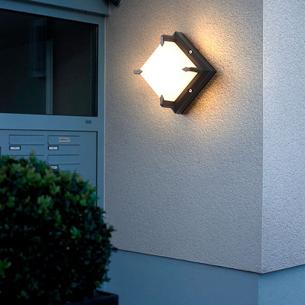 Modern Minimalist Outdoor Waterproof LED Wall Light for Patio Balcony Garden