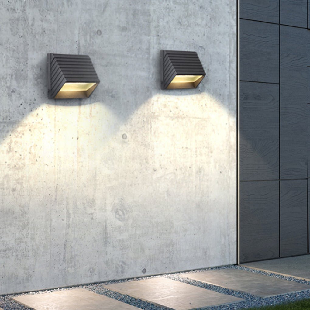 Modern Minimalist Outdoor Waterproof LED Wall Light for Villa Garden Balcony Stairs