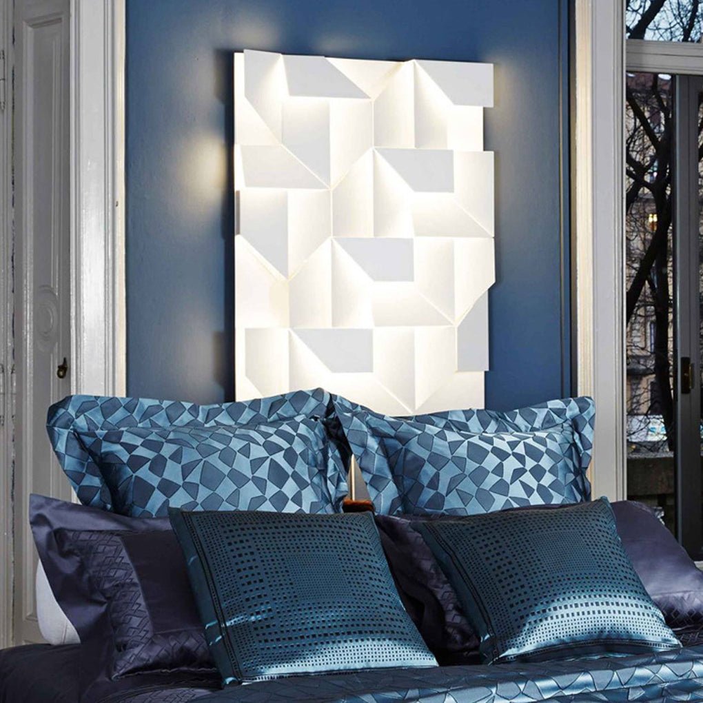 Nordic Minimalist Art Geometric Design Stepless Dimming LED Wall Lamp for Living Room