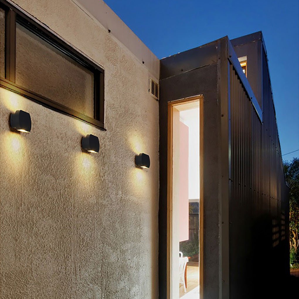 Nordic Minimalist Outdoor LED Waterproof Wall Light for Villa Courtyard Aisle