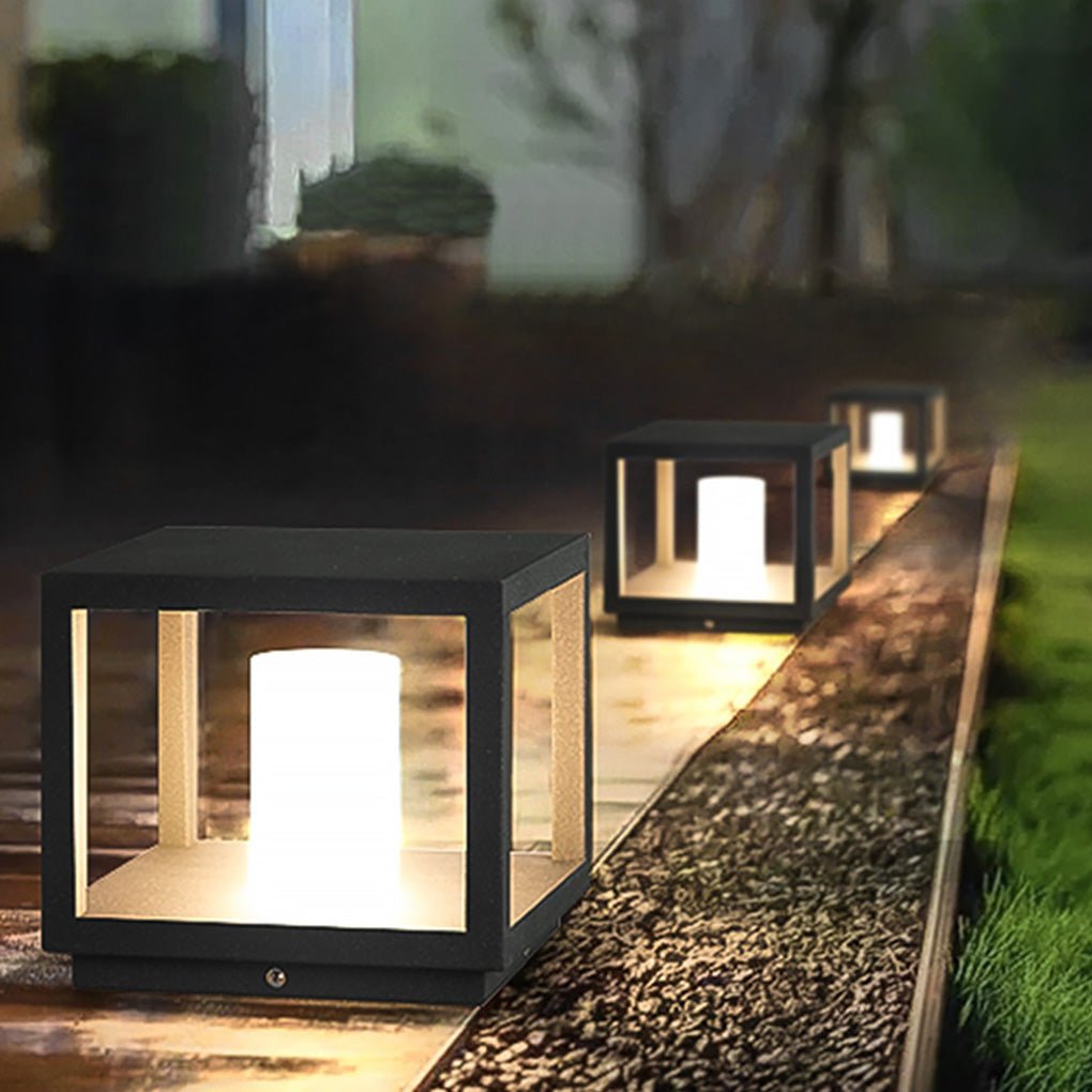 Outdoor Garden Decorative Waterproof LED Solar Landscape Lighting Lamp Post Lights