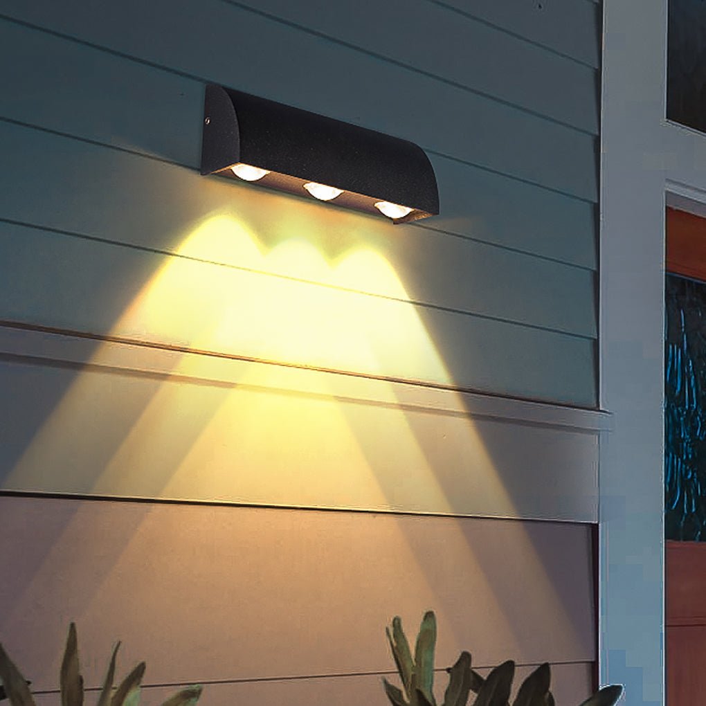 Outdoor Minimalist LED Waterproof Wall Light for Courtyard Balcony Foyer